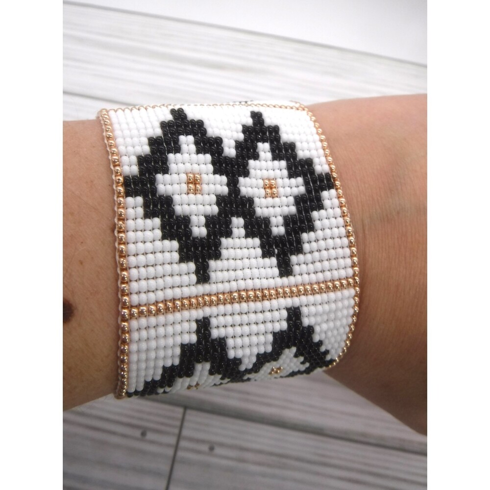 Loom Beaded Bracelet White & Black w/ Leather